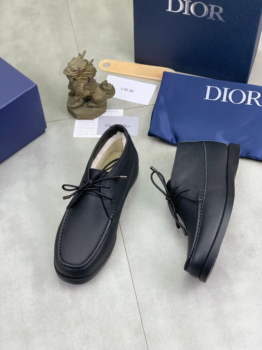Men's men's shoes 💰P580 new style wool lining 💰high version 💎💎💎Dior original version! Top Italian purchasing agent! Men's high-top business casual leather shoes, original imported calfskin upper, ultimate texture, gentleman style, warm real wool lining inside, top-quality original Italian rubber outsole, first-class workmanship, top quality! Size: 39-44 (45 customized)